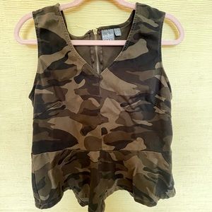 NY&Co Camo Peplum Top L
